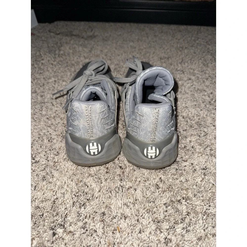 Adidas Harden Volume 4 EH2412 Gray Basketball Shoes Sneakers Size 7.5‎